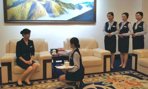 市机关事务管理中心组织开展会务服务人员业务培训